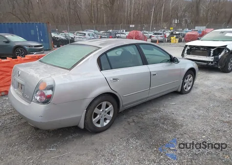 2002 Nissan Altima 2.5 S from USA, damaged, VIN 1N4AL11D42C261450